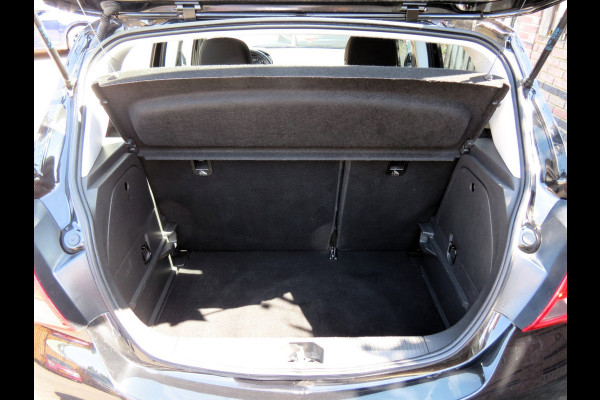 Opel Corsa 1.4 Favourite 90PK 5-DEURS | AIRCO | CRUISE CONTROL |