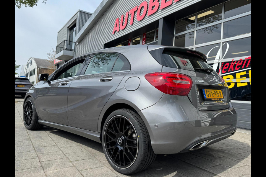 Mercedes-Benz A-Klasse 180 BlueEfficiency URBAN - Navigatie I Airco I PDC I Sport interieur & 19 inch Velgen I Dealer onderhouden