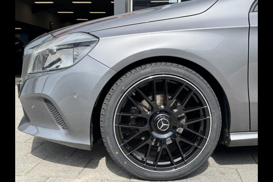 Mercedes-Benz A-Klasse 180 BlueEfficiency URBAN - Navigatie I Airco I PDC I Sport interieur & 19 inch Velgen I Dealer onderhouden