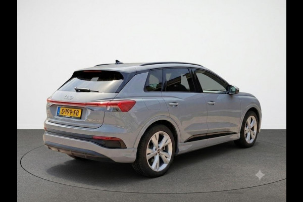 Audi Q4 e-tron 40 S edition 77 kWh 204pk | Navigatie | Stoelverwarming | Parkeercamera | Adaptief demping systeem | Warmtepomp