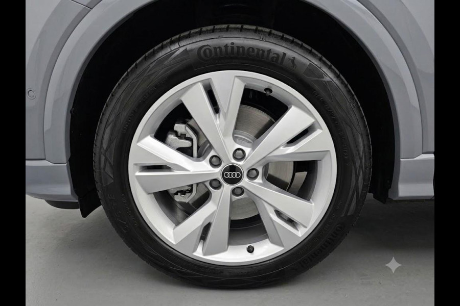 Audi Q4 e-tron 40 S edition 77 kWh 204pk | Navigatie | Stoelverwarming | Parkeercamera | Adaptief demping systeem | Warmtepomp