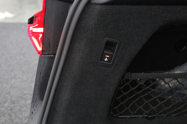 Audi A6 Avant 55 TFSI e quattro Competition, Leder, Trekhaak, 360 Camera, Adap. Cruise Control, Gekoelde Stoelen