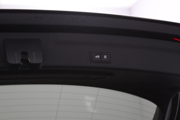 Audi A6 Avant 55 TFSI e quattro Competition, Leder, Trekhaak, 360 Camera, Adap. Cruise Control, Gekoelde Stoelen