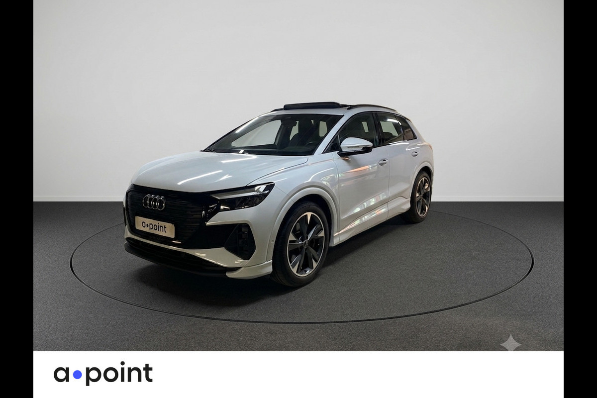 Audi Q4 e-tron 40 Launch edition Advanced Plus 77 kWh 204pk | SOH 97,40% | Navigatie | Panoramadak | S-line interieur | Sonos Audio | Parkeeercamera