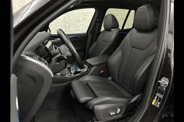 BMW iX3 M-Sport | Sophisto Grey! | Panorama | ACC | Leder | Memory | El. Trekhaak 97.6% SOH | Sfeerverlichting | 3-Zone Clima | Carplay | LED | Btw auto, 35400,= ex. | Rijklaar incl. Bovag garantie!