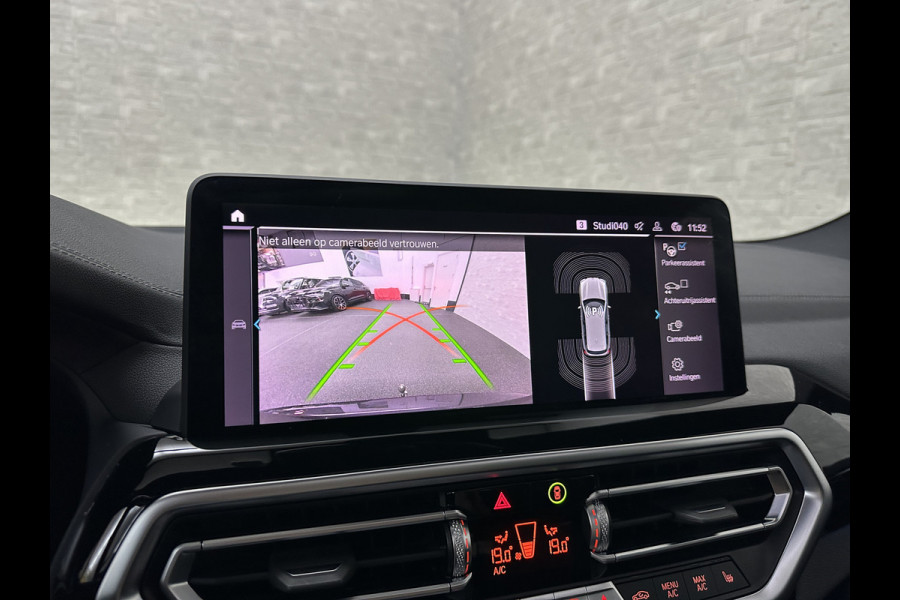 BMW iX3 M-Sport | Sophisto Grey! | Panorama | ACC | Leder | Memory | El. Trekhaak 97.6% SOH | Sfeerverlichting | 3-Zone Clima | Carplay | LED | Btw auto, 35400,= ex. | Rijklaar incl. Bovag garantie!