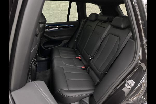 BMW iX3 M-Sport | Sophisto Grey! | Panorama | ACC | Leder | Memory | El. Trekhaak 97.6% SOH | Sfeerverlichting | 3-Zone Clima | Carplay | LED | Btw auto, 35400,= ex. | Rijklaar incl. Bovag garantie!