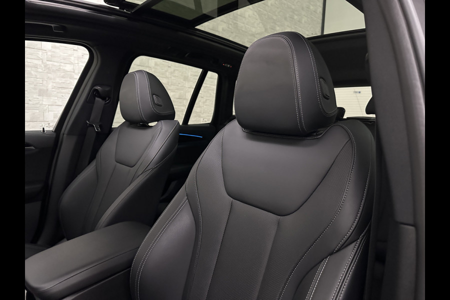 BMW iX3 M-Sport | Sophisto Grey! | Panorama | ACC | Leder | Memory | El. Trekhaak 97.6% SOH | Sfeerverlichting | 3-Zone Clima | Carplay | LED | Btw auto, 35400,= ex. | Rijklaar incl. Bovag garantie!