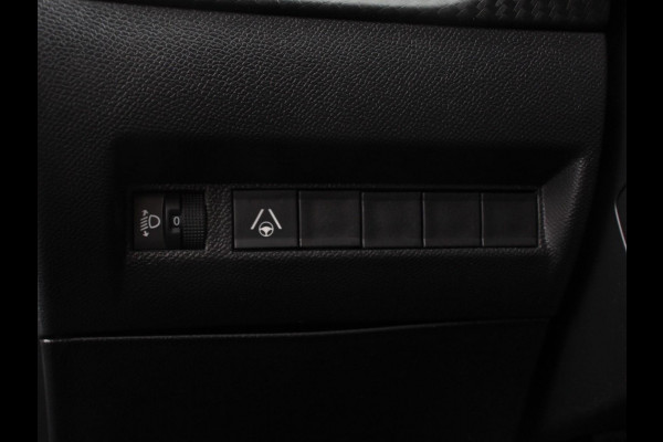 Peugeot 2008 1.2 PureTech 130pk Automaat Allure Navigatie Climate Control Camera 360 Dab Led Lichtmetalen Velgen Parkeer sensoren Cruise Control Adaptive Stoelverwarming