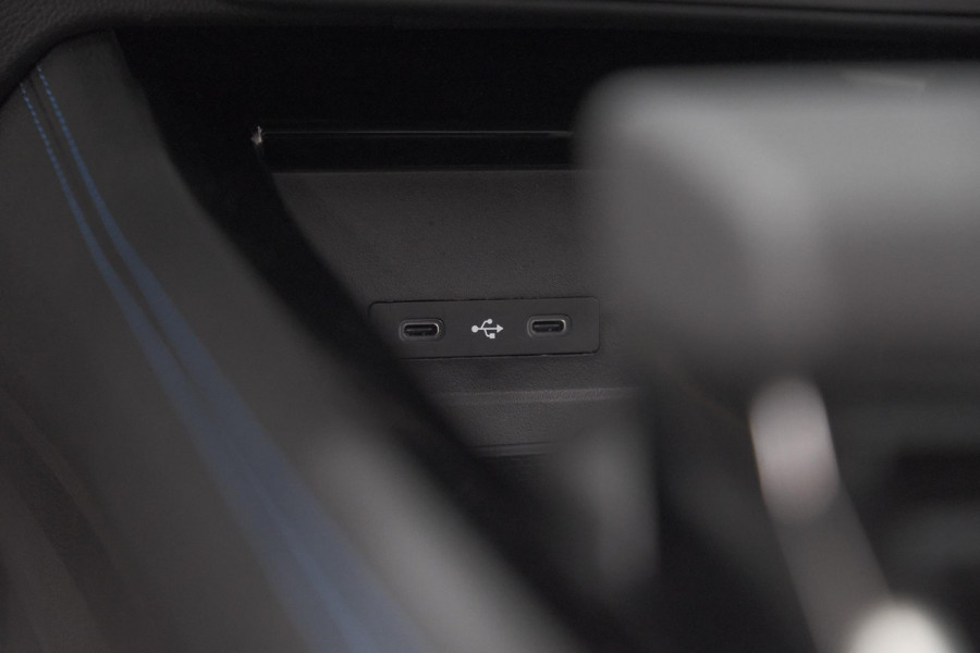 Renault Austral 1.2 E-Tech full hybrid 200 Esprit Alpine | 360 Camera | Adaptieve Cruise Control | Matrix Koplampen | Elektrische Kofferklep
