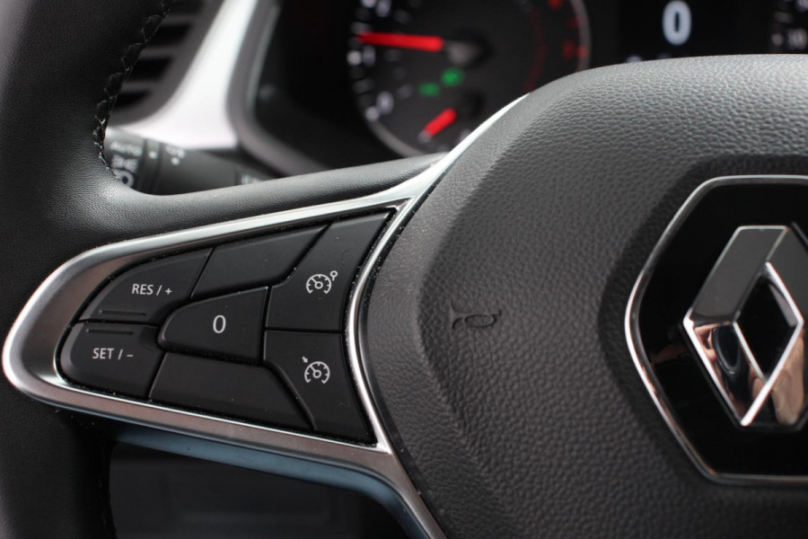 Renault Captur 1.0 TCe 100 Zen Navigatie Cruise Control Lane Assist Stoelverwarming Parkeersensoren Spiegel Pakket