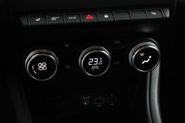 Renault Captur 1.0 TCe 100 Zen Navigatie Cruise Control Lane Assist Stoelverwarming Parkeersensoren Spiegel Pakket