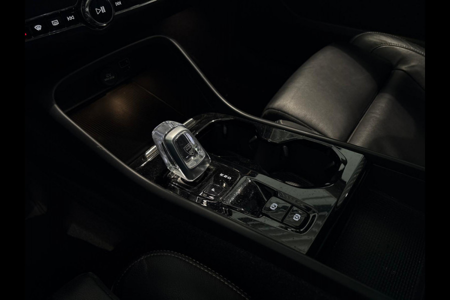 Volvo XC40 T4 Aut. Plug-in Hybrid Inscription Parkeercamera Leder 211pk