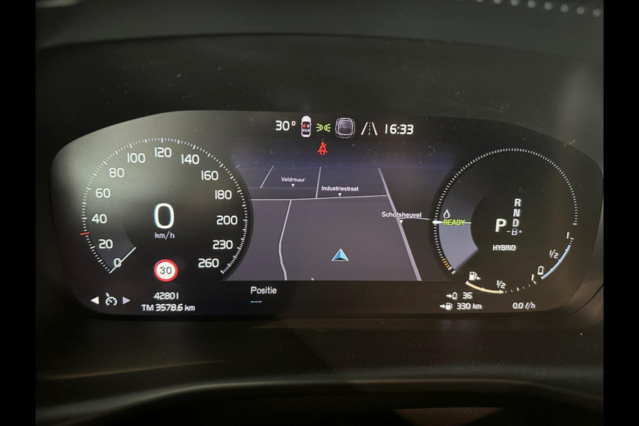 Volvo XC40 T5 Aut. Plug-in Hybrid Plus Bright Stoelverwarming Parkeercamera 262pk