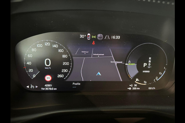 Volvo XC40 T5 Aut. Plug-in Hybrid Plus Bright Stoelverwarming Parkeercamera 262pk