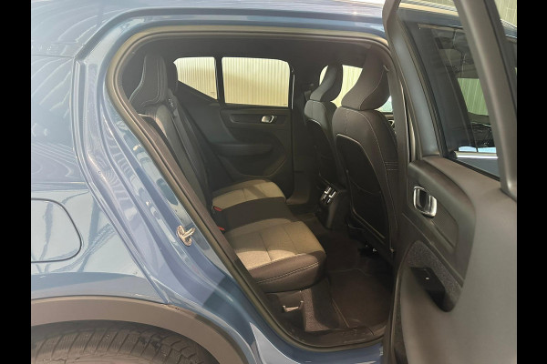 Volvo XC40 T5 Aut. Plug-in Hybrid Plus Bright Stoelverwarming Parkeercamera 262pk