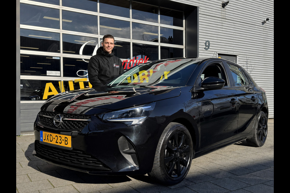 Opel Corsa 1.2 BLACK Edition - Navigatie / Apple CarPlay I Airco I PDC I Sport velgen I Dealer onderhouden