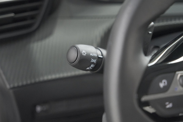 Peugeot 208 1.2 Hybrid 110 e-DSC6 Allure | IJSKOUDE Climate Control | Apple Carplay | Parkeersensoren