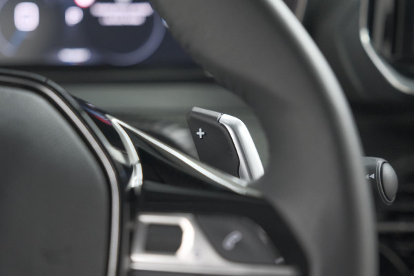 Peugeot 208 1.2 Hybrid 110 e-DSC6 Allure | IJSKOUDE Climate Control | Apple Carplay | Parkeersensoren