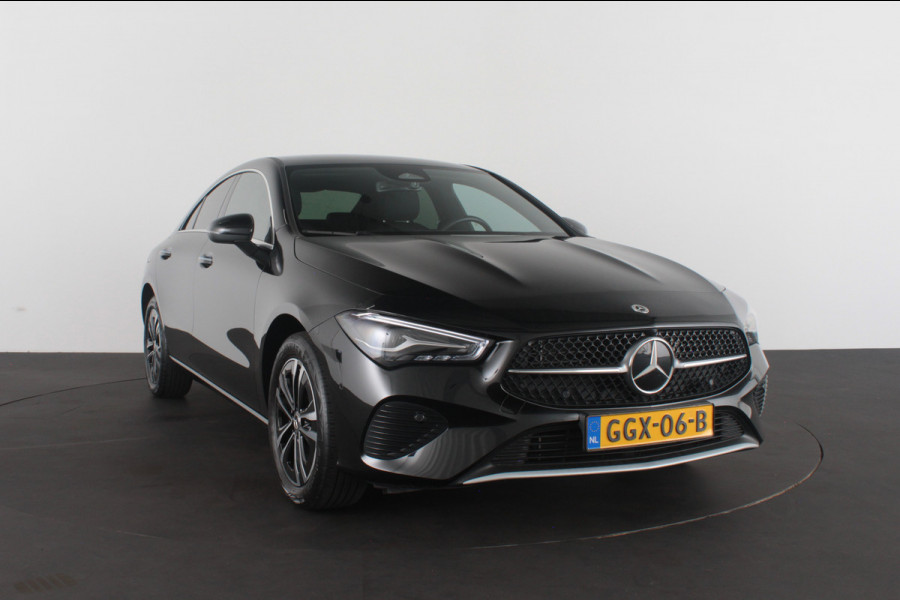 Mercedes-Benz CLA-Klasse 250 e Star Edition > Keyless/Camera/Cruise control adaptief/Stoelverwarming...
