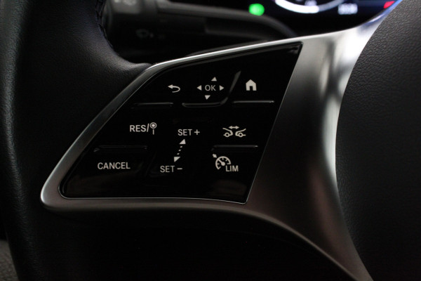 Mercedes-Benz CLA-Klasse 250 e Star Edition > Keyless/Camera/Cruise control adaptief/Stoelverwarming...