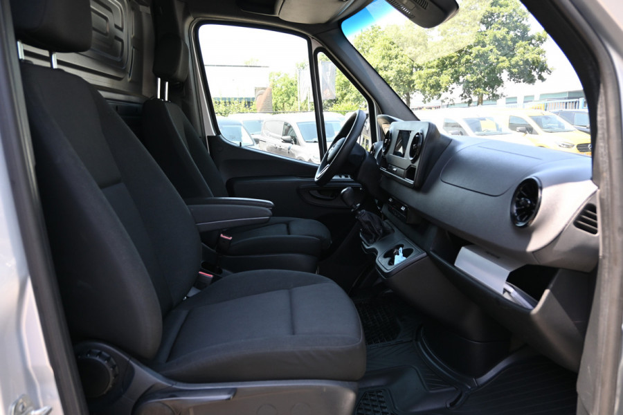 Mercedes-Benz Sprinter 315 CDI L2H1 RWD Geveerde stoel, Apple Carplay/Android Auto, Trekhaak