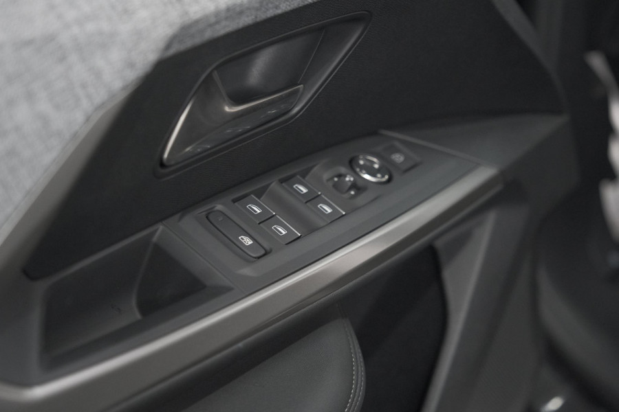 Peugeot 3008 1.2 Hybrid 136 GT | 360 Camera | Adaptieve Cruise Control | Stoelen Pakket | Elektrische Kofferklep