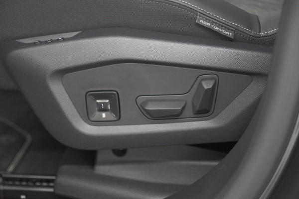 Peugeot 3008 1.2 Hybrid 136 GT | 360 Camera | Adaptieve Cruise Control | Stoelen Pakket | Elektrische Kofferklep