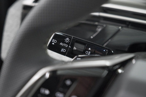 Peugeot 3008 1.2 Hybrid 136 GT | 360 Camera | Adaptieve Cruise Control | Stoelen Pakket | Elektrische Kofferklep