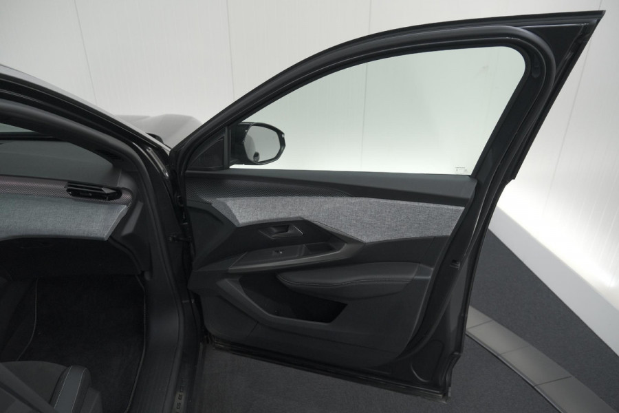 Peugeot 3008 1.2 Hybrid 136 GT | 360 Camera | Adaptieve Cruise Control | Stoelen Pakket | Elektrische Kofferklep