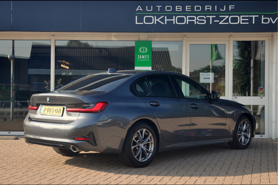 BMW 3-serie 320i Business Edition Plus | Adaptive Cruise | 44.000 km!
