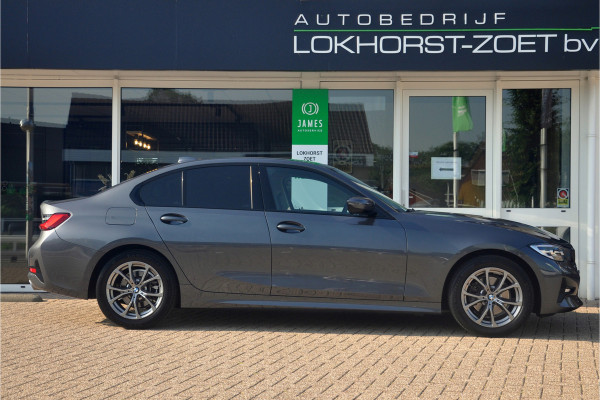 BMW 3-serie 320i Business Edition Plus | Adaptive Cruise | 44.000 km!