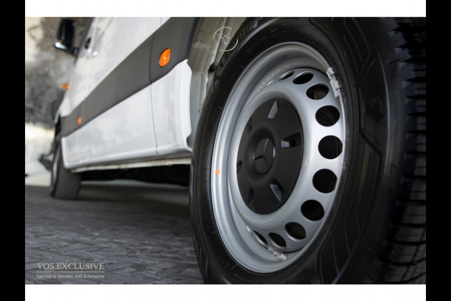Mercedes-Benz Sprinter 317 CDI L2H2 Facelift|Pro|LED-verlichting|Cruise|MBUX|Camera|Betimmering|Verw-stoelen|New Service