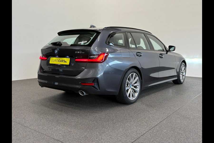 BMW 3 Serie Touring 330e Sportline Automaat 292pk Airco Navi Carplay PDC VA Adaptive Cruise Control Stoel/Stuurwielverwarming Full LED BMW HiFi