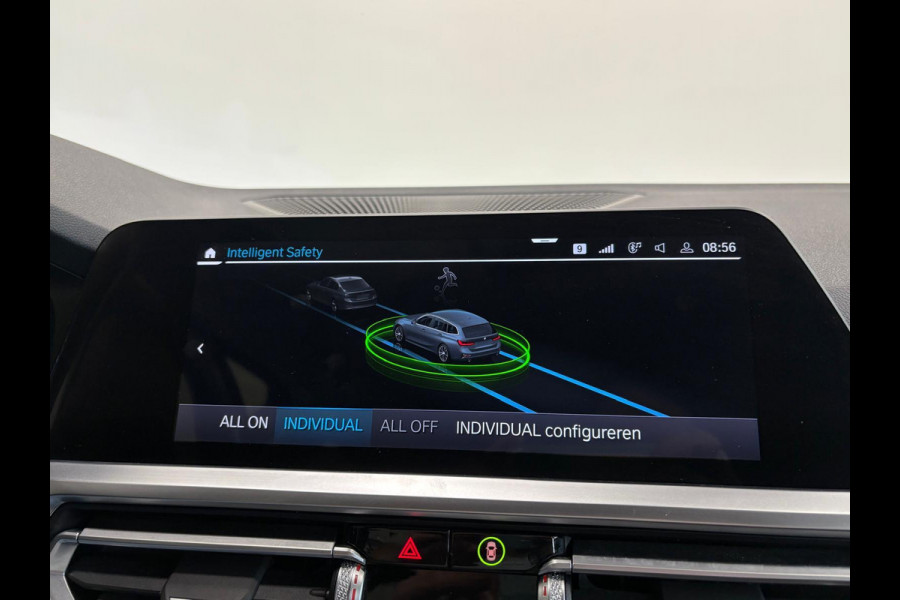 BMW 3 Serie Touring 330e Sportline Automaat 292pk Airco Navi Carplay PDC VA Adaptive Cruise Control Stoel/Stuurwielverwarming Full LED BMW HiFi