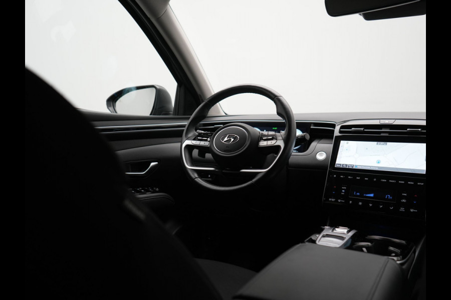 Hyundai Tucson 1.6 T-GDI Comfort 4WD PHEV 265pk | Trekhaak Afn. | Adaptive Cruise | Camera | Krell Audio | Stoelverwarming | Apple Carplay | Virtual | Blis | Stuurverwarming | Navigatie | DAB | 19"L.M | Plug In Hybrid |