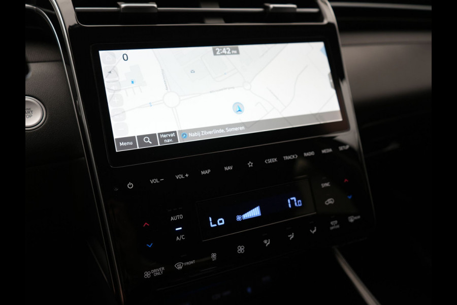 Hyundai Tucson 1.6 T-GDI Comfort 4WD PHEV 265pk | Trekhaak Afn. | Adaptive Cruise | Camera | Krell Audio | Stoelverwarming | Apple Carplay | Virtual | Blis | Stuurverwarming | Navigatie | DAB | 19"L.M | Plug In Hybrid |