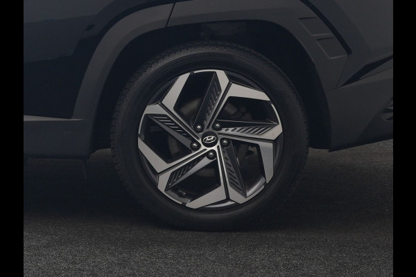 Hyundai Tucson 1.6 T-GDI Comfort 4WD PHEV 265pk | Trekhaak Afn. | Adaptive Cruise | Camera | Krell Audio | Stoelverwarming | Apple Carplay | Virtual | Blis | Stuurverwarming | Navigatie | DAB | 19"L.M | Plug In Hybrid |