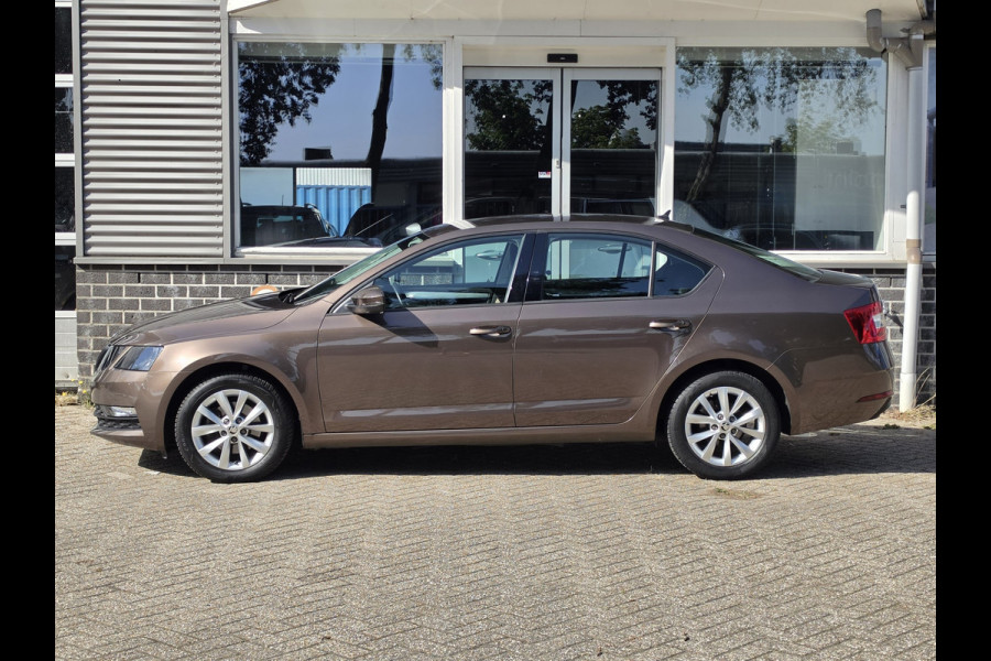 Škoda Octavia 1.0 TSI Aut Dealer onderhouden Navi Carplay Nap