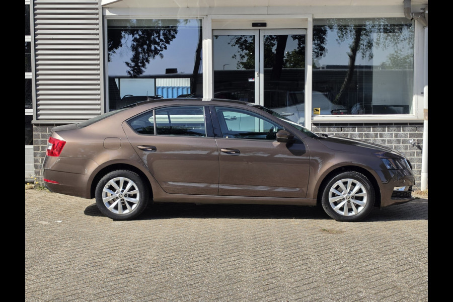 Škoda Octavia 1.0 TSI Aut Dealer onderhouden Navi Carplay Nap