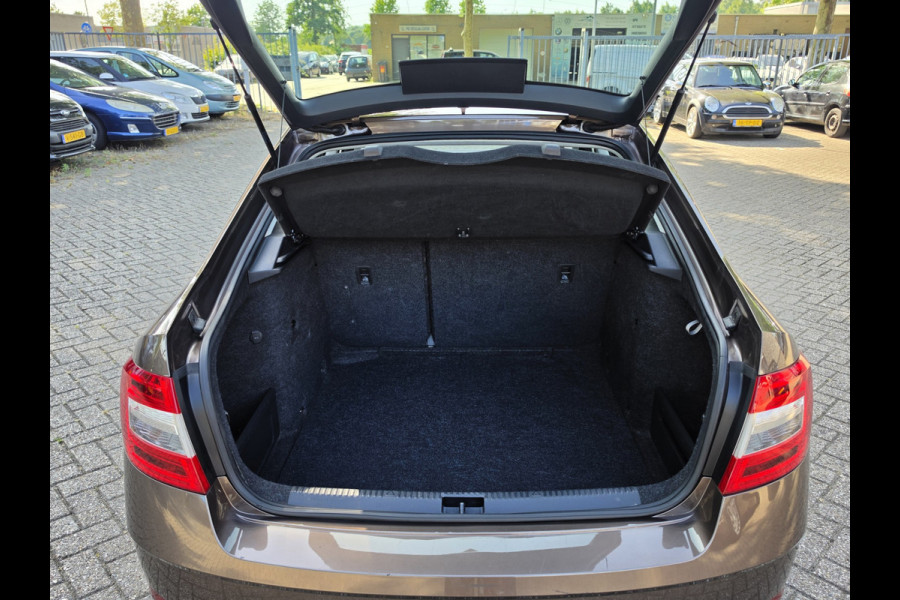 Škoda Octavia 1.0 TSI Aut Dealer onderhouden Navi Carplay Nap