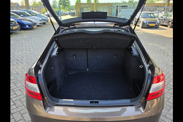 Škoda Octavia 1.0 TSI Aut Dealer onderhouden Navi Carplay Nap