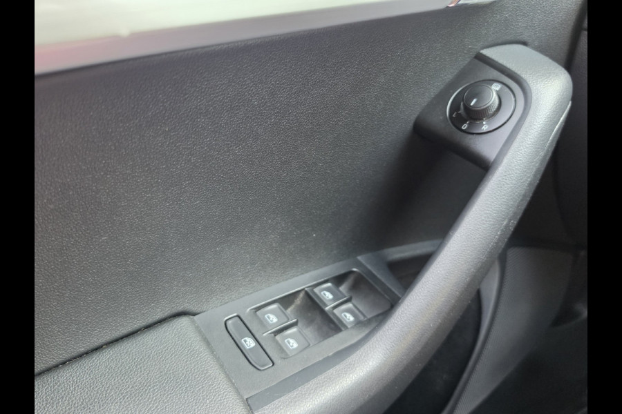 Škoda Octavia 1.0 TSI Aut Dealer onderhouden Navi Carplay Nap
