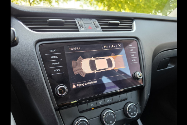 Škoda Octavia 1.0 TSI Aut Dealer onderhouden Navi Carplay Nap