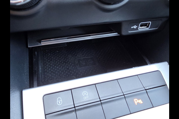 Škoda Octavia 1.0 TSI Aut Dealer onderhouden Navi Carplay Nap