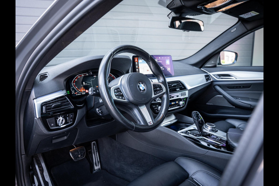 BMW 5 Serie Touring 530i High Executive Edition M-Sport l Pano l Laser l Memory l Trekhaak