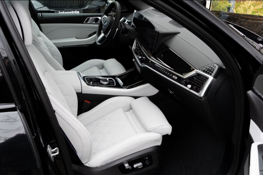 BMW X5 xDrive50e M-SPORT Pro ** LED, GRAU LEDER, NAVI+, PANO, DR.ASS+, TREKH, 22-invh LMV, LUCHT ** Ex BMW - UNFALLFREI ** ** INFORMEER OOK NAAR ONZE AANTREKKELIJKE FINANCIAL-LEASE TARIEVEN **