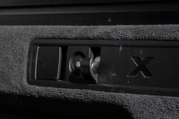BMW X5 xDrive50e M-SPORT Pro ** LED, GRAU LEDER, NAVI+, PANO, DR.ASS+, TREKH, 22-invh LMV, LUCHT ** Ex BMW - UNFALLFREI ** ** INFORMEER OOK NAAR ONZE AANTREKKELIJKE FINANCIAL-LEASE TARIEVEN **