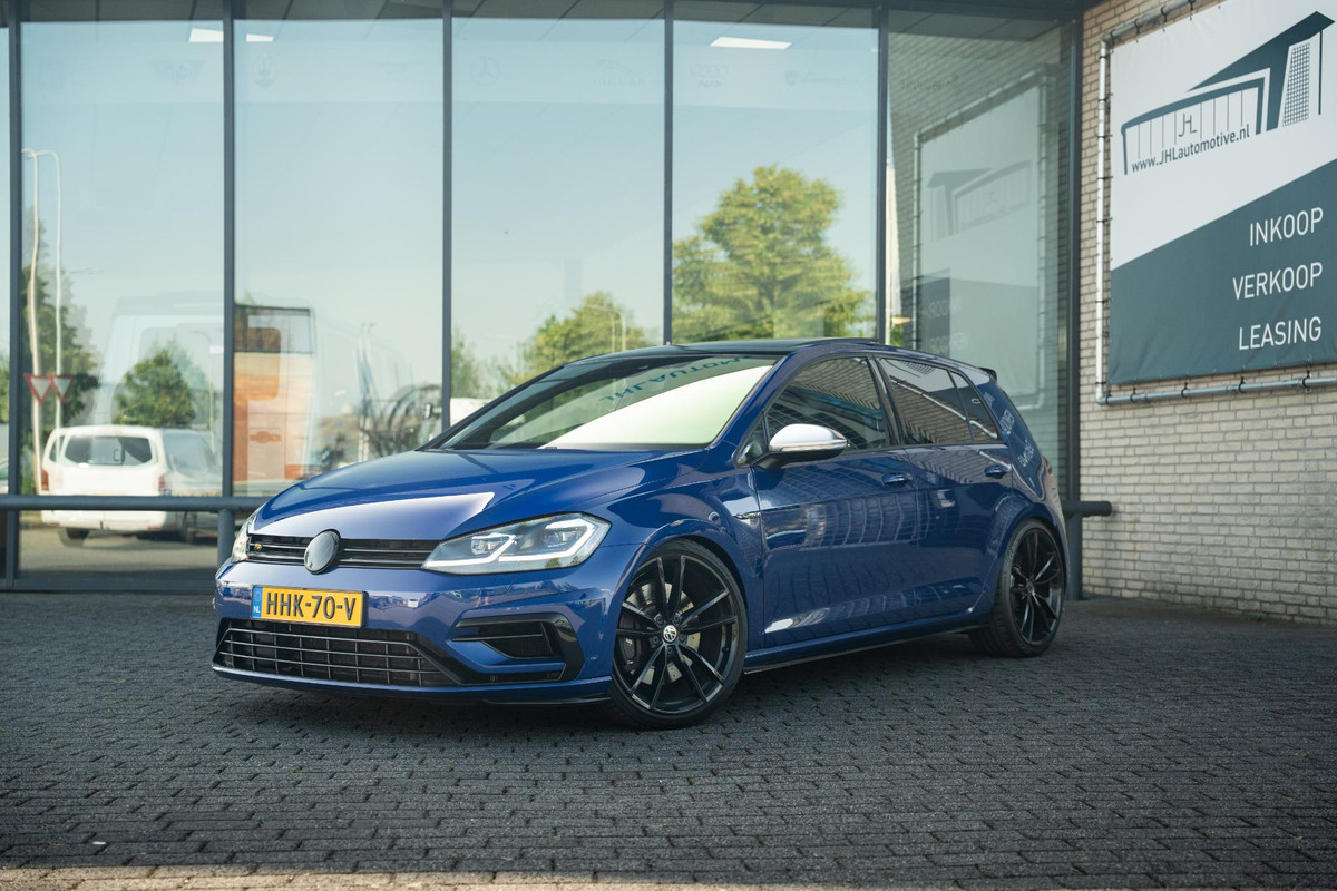 Volkswagen Golf *4Motion R*DYNAUDIO*440PK*AKRA*PANO*MAXTON*ACC*CAM