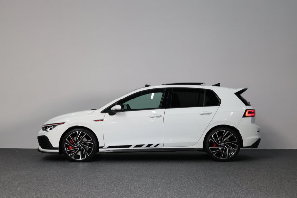 Volkswagen Golf 2.0 TSI GTI Clubsport 301+PK LED+IQ/VIRTUAL/SFEER/PANO/LEER+S.VERKOELING+MEMORY/19"/CAM/LINE/ACC/12 MND GARANTIE!